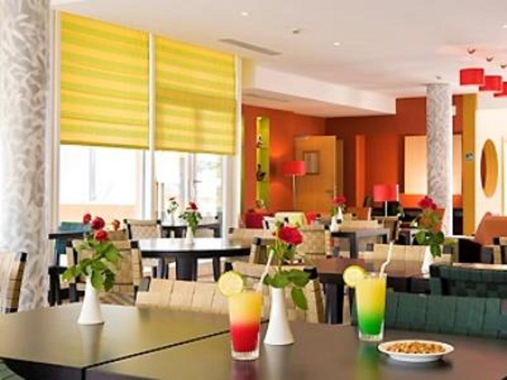 Ibis Cotonou Hotell Exteriör bild