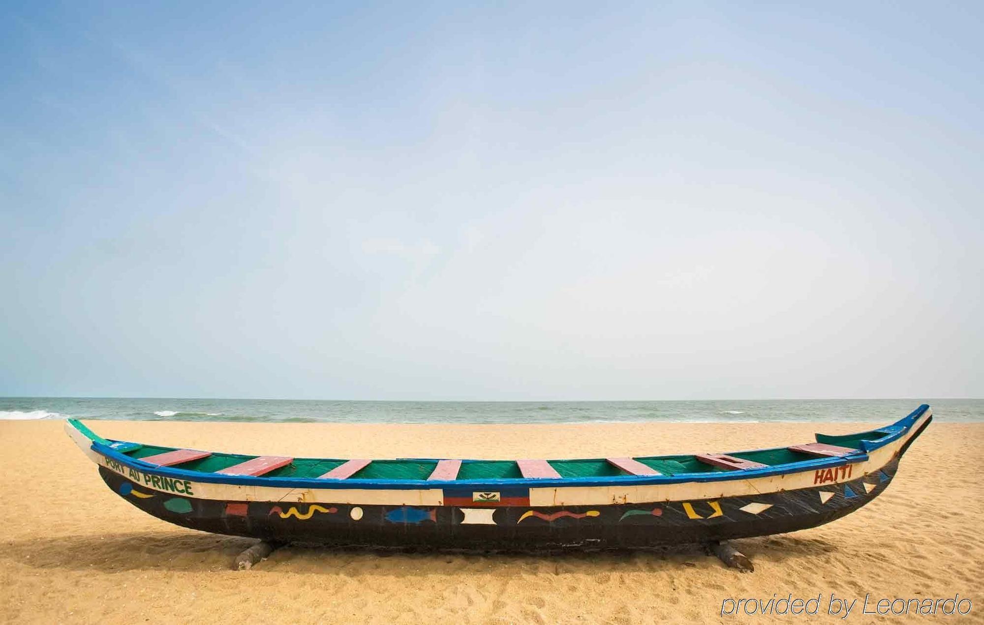 Ibis Cotonou Hotell Exteriör bild