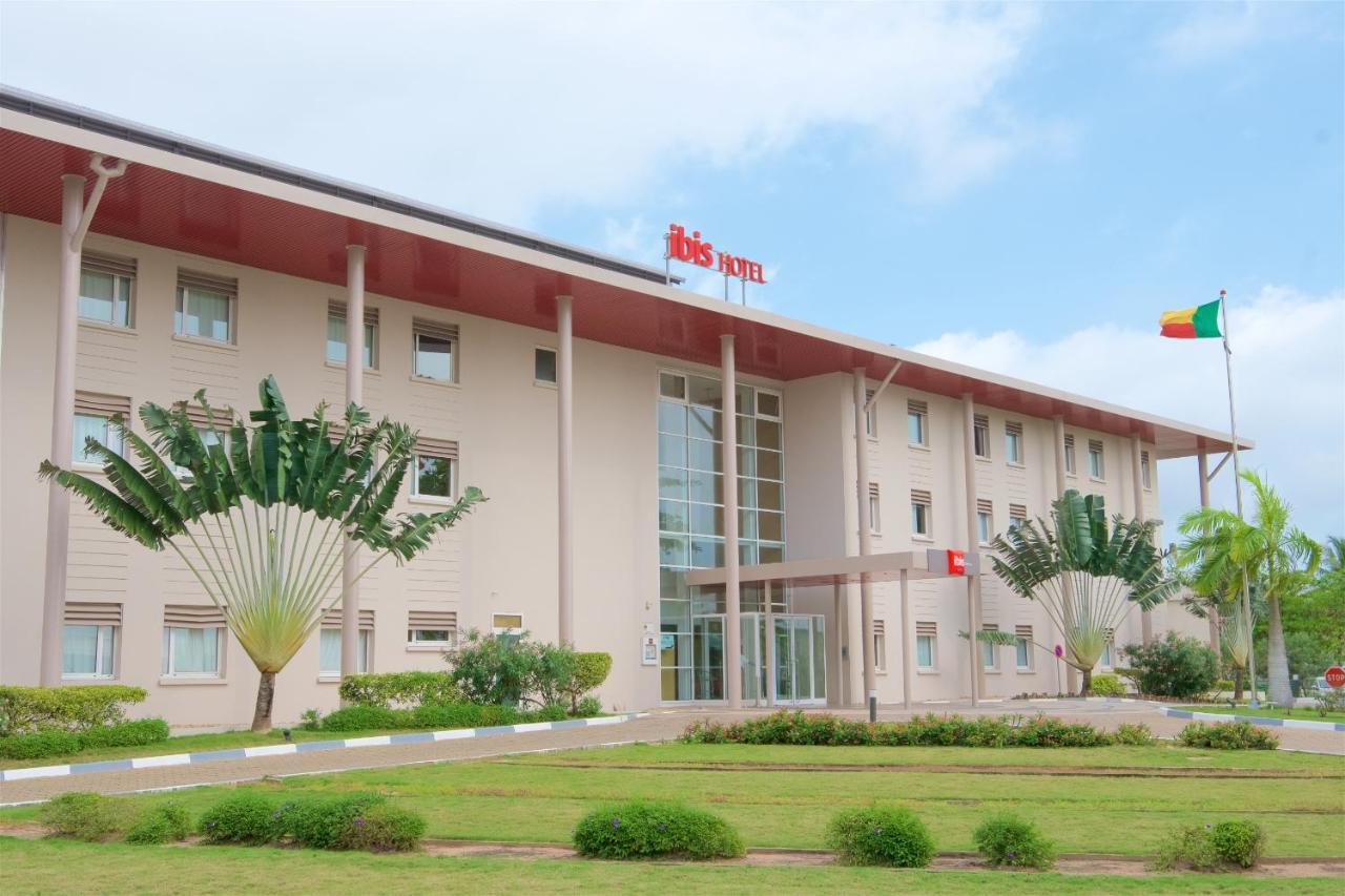 Ibis Cotonou Hotell Exteriör bild